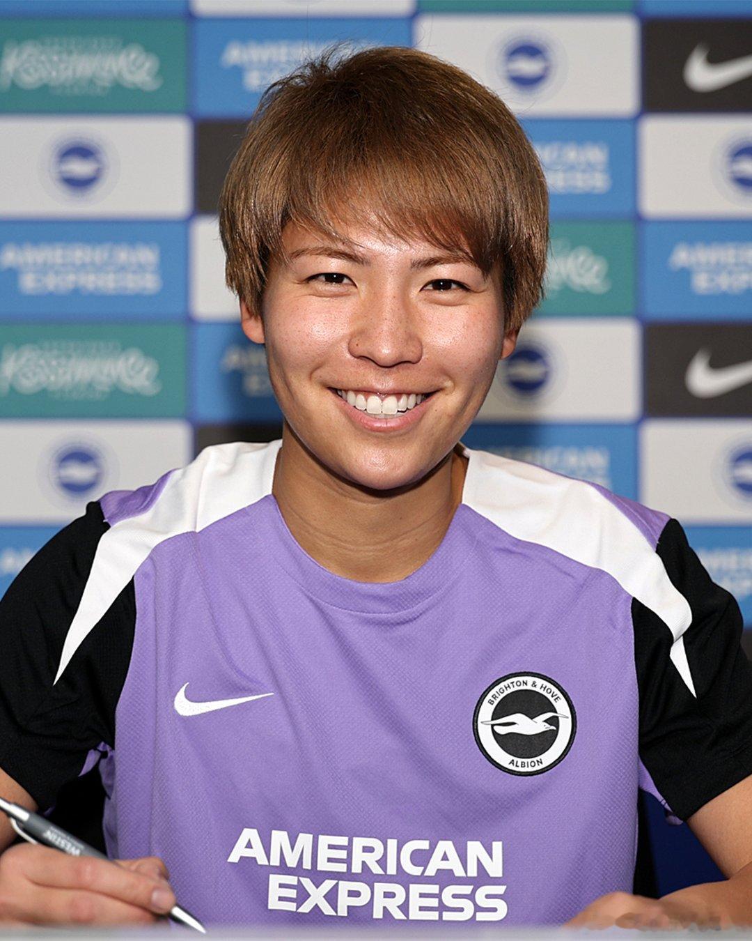 barclayswsl 清家貴子与布莱顿女足续约，官方未公开续约期限。nades