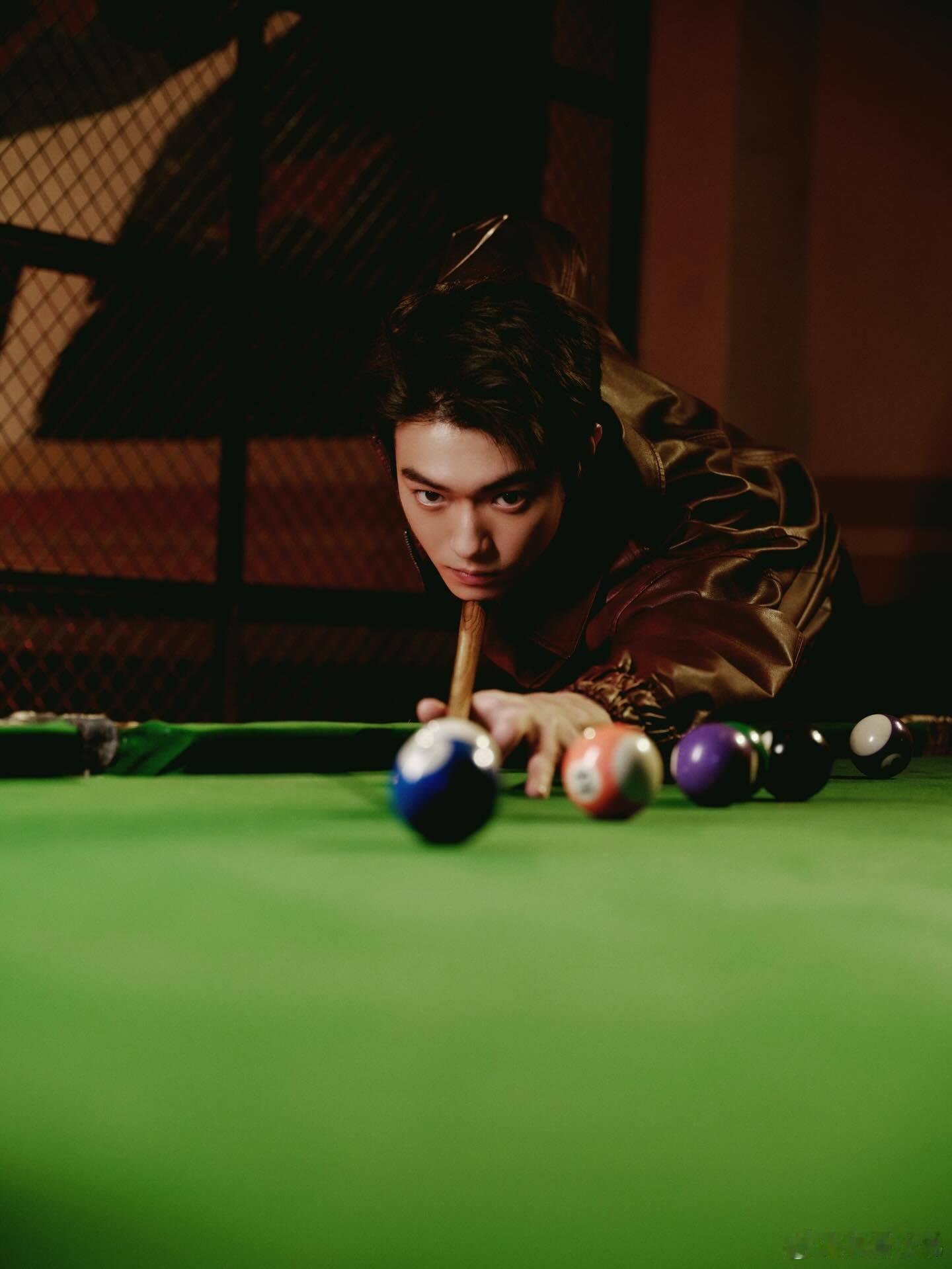 许凯 ins更新 ，太权威啦