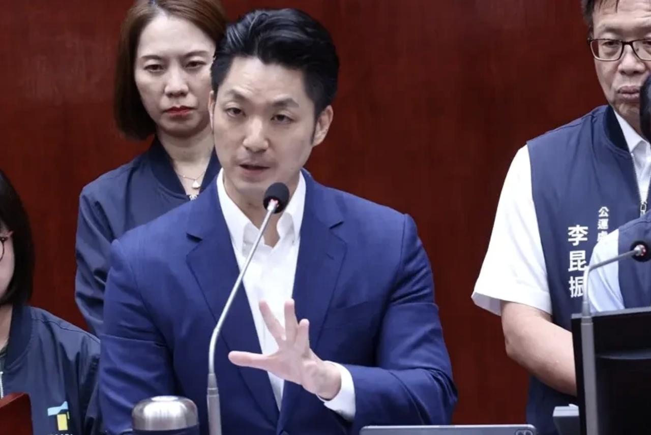 沈伯洋所谓“洋流”是假？乱蓝是真？

最近，把沈伯洋所谓“洋流”的这一系列操作放