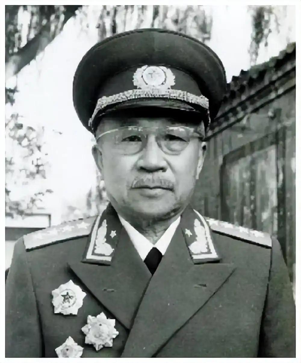 1943年，张云逸抓了国军将领赵凤藻的独子，对方提出用10挺机枪、100支步枪和