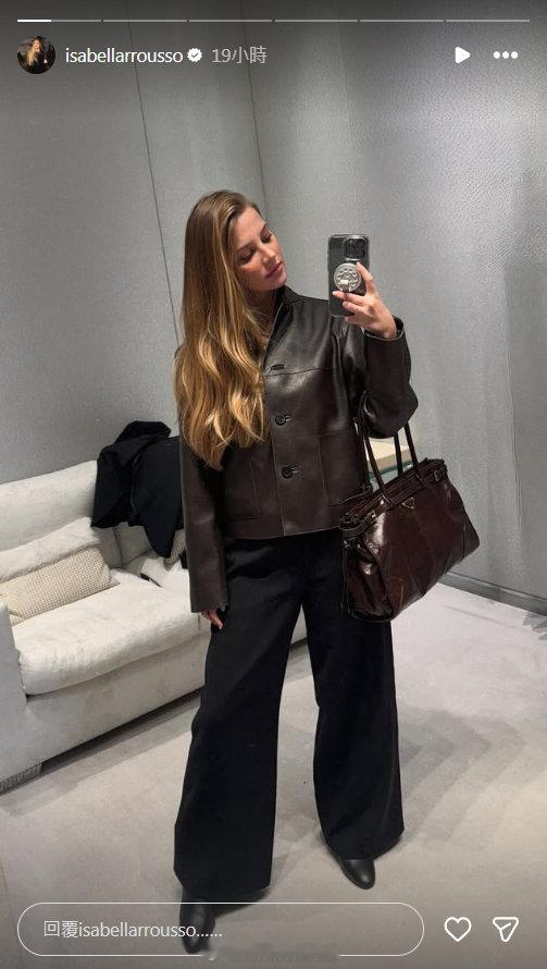 马丁内利女友伊莎贝拉·鲁索更新社媒晒照 英超联赛 阿森纳著名教授