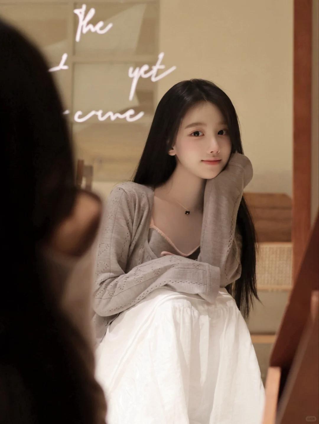 ଳ͘ 太喜欢第二张啦
这一套太温柔啦~ 帮我选个封面吧🐰 ♡｡。