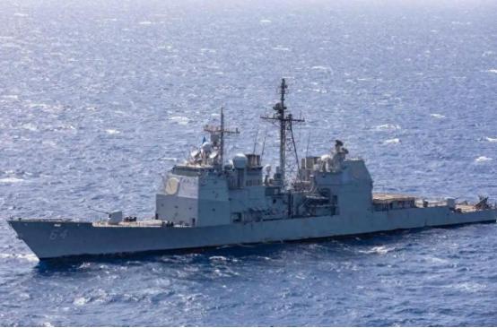 特朗普准备发动战争，六国被列入名单，各大势力选边站。
 
现在特朗普的心思已经越