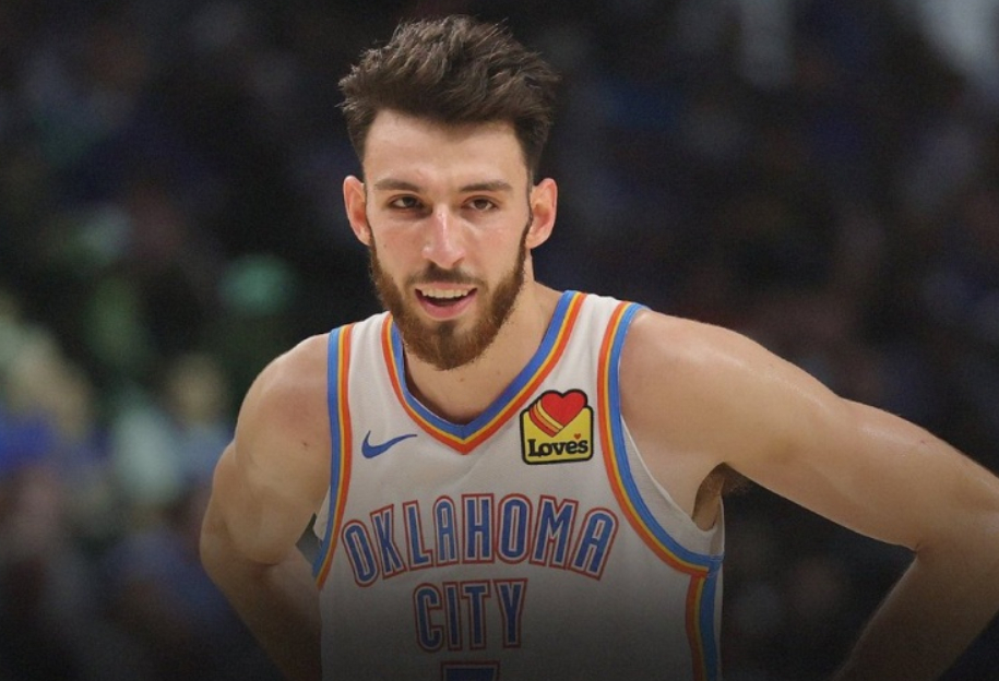 NBA常规赛，雷霆客场131-101大胜爵士豪取15连胜，开季战绩来到23胜1负