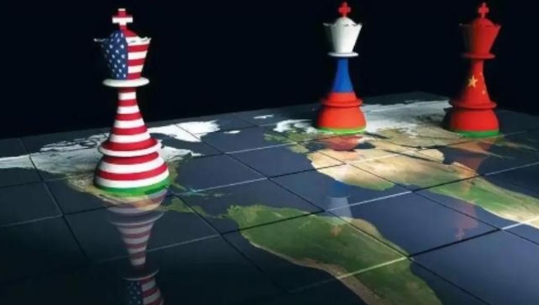 美俄：在等中国！ 俄在乌克兰动手了，美国在委内瑞拉动手了。中俄美这三国的动态，凑