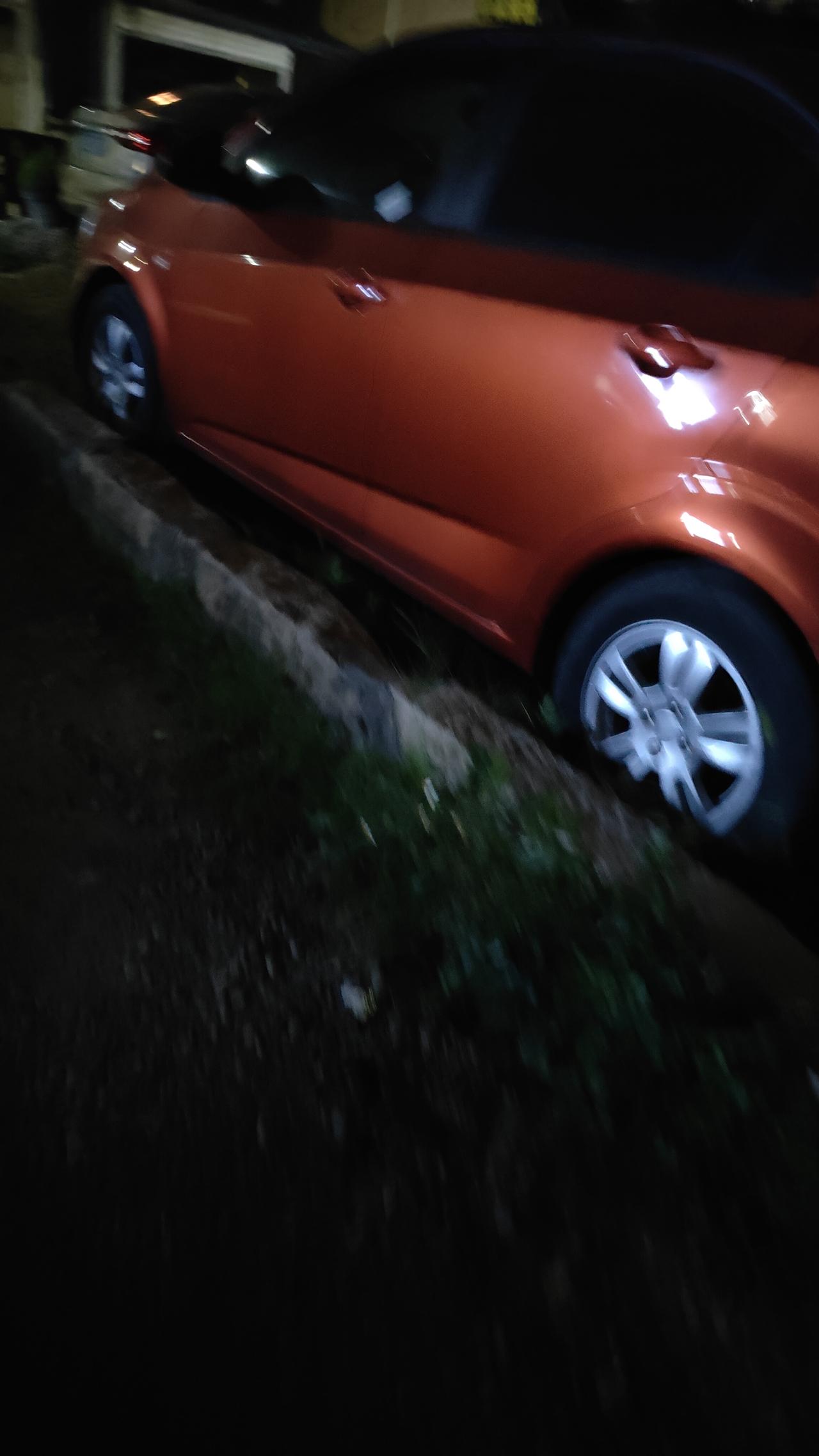 这个马路牙子真的高