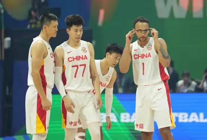 男篮现在是“阿猫阿狗”都打不过了，李凯尔全力以赴22分5篮板3助攻，男篮仍遭南苏