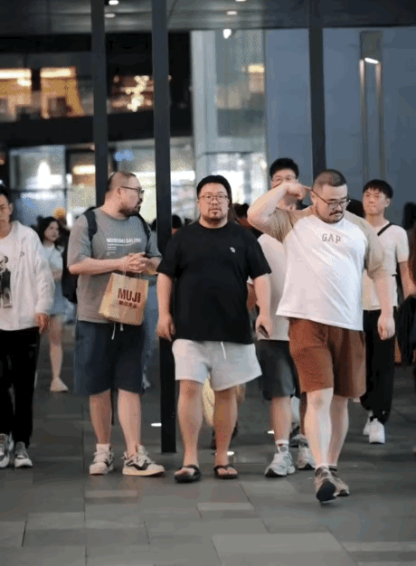 他们为什么喜欢留胡子？ 