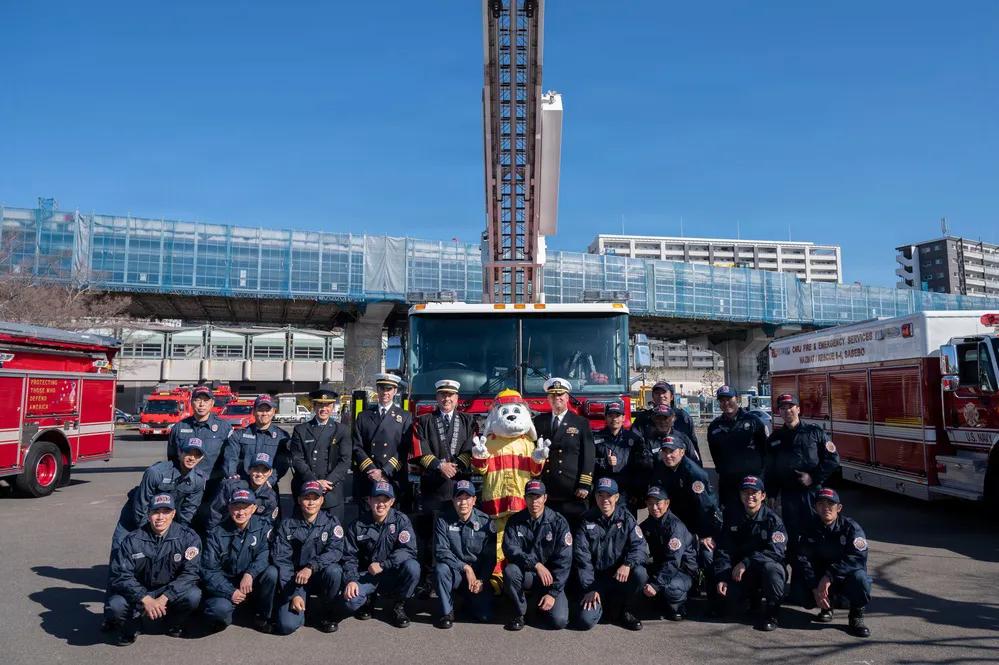 日本为驻日美军“服务到家”，美军的衣食住行，包括消防都是日本“一手包办”，当然也