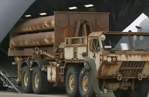 美军紧急抽调韩国的萨德系统到中东地区，然而韩国萨德系统的八联装发射车装机空运时，