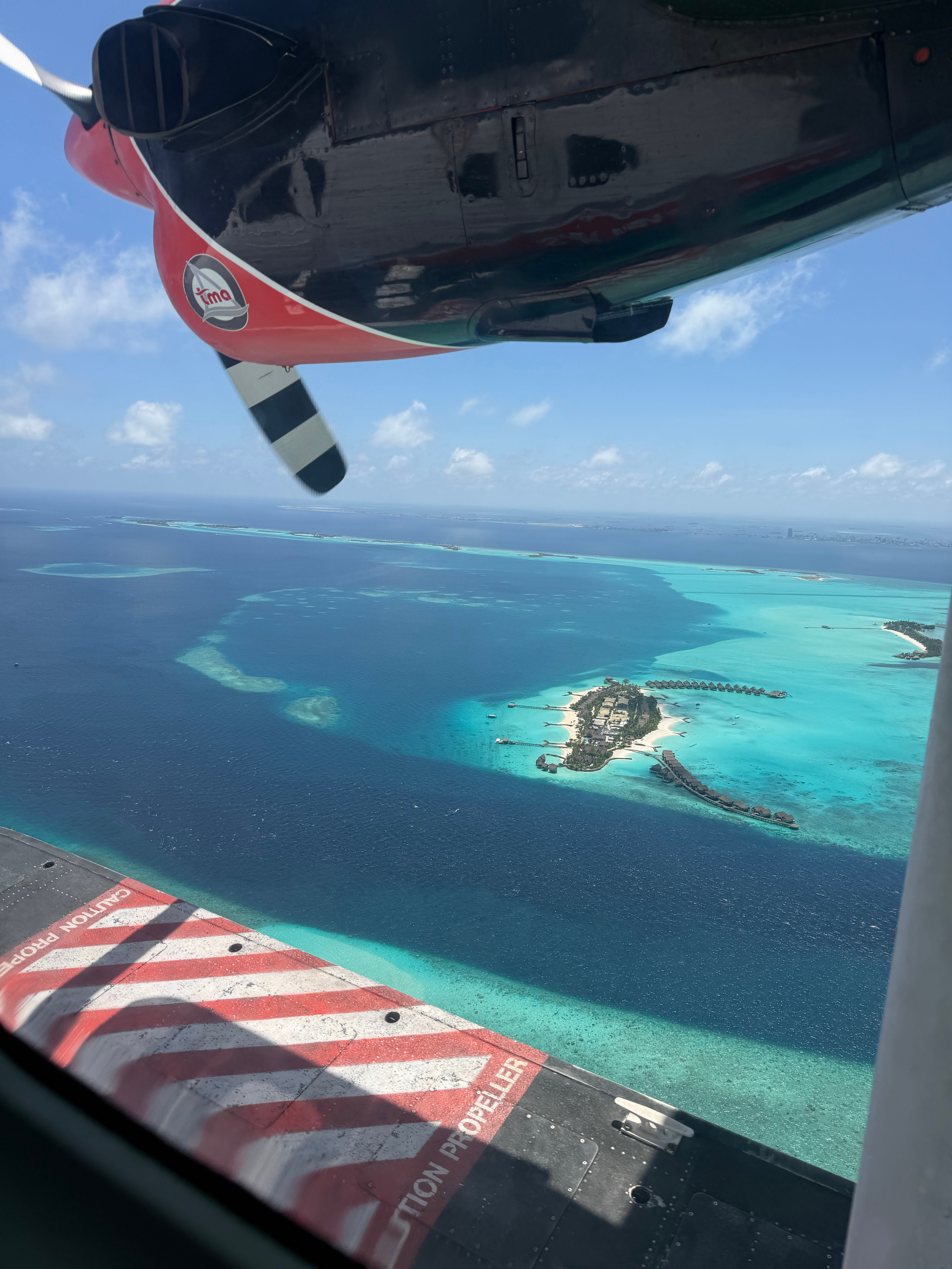 只能说马代名声在外是有道理的在我有限的旅途体验里，🇲🇻马尔代夫独一档。去年还