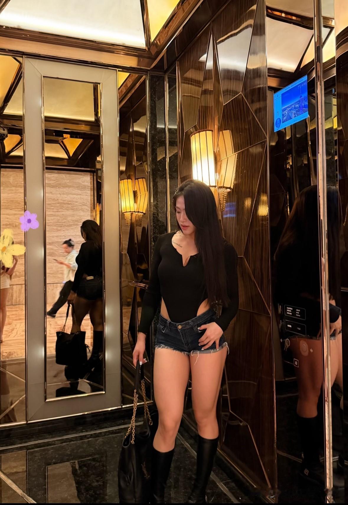 打卡下班时间到啦哈