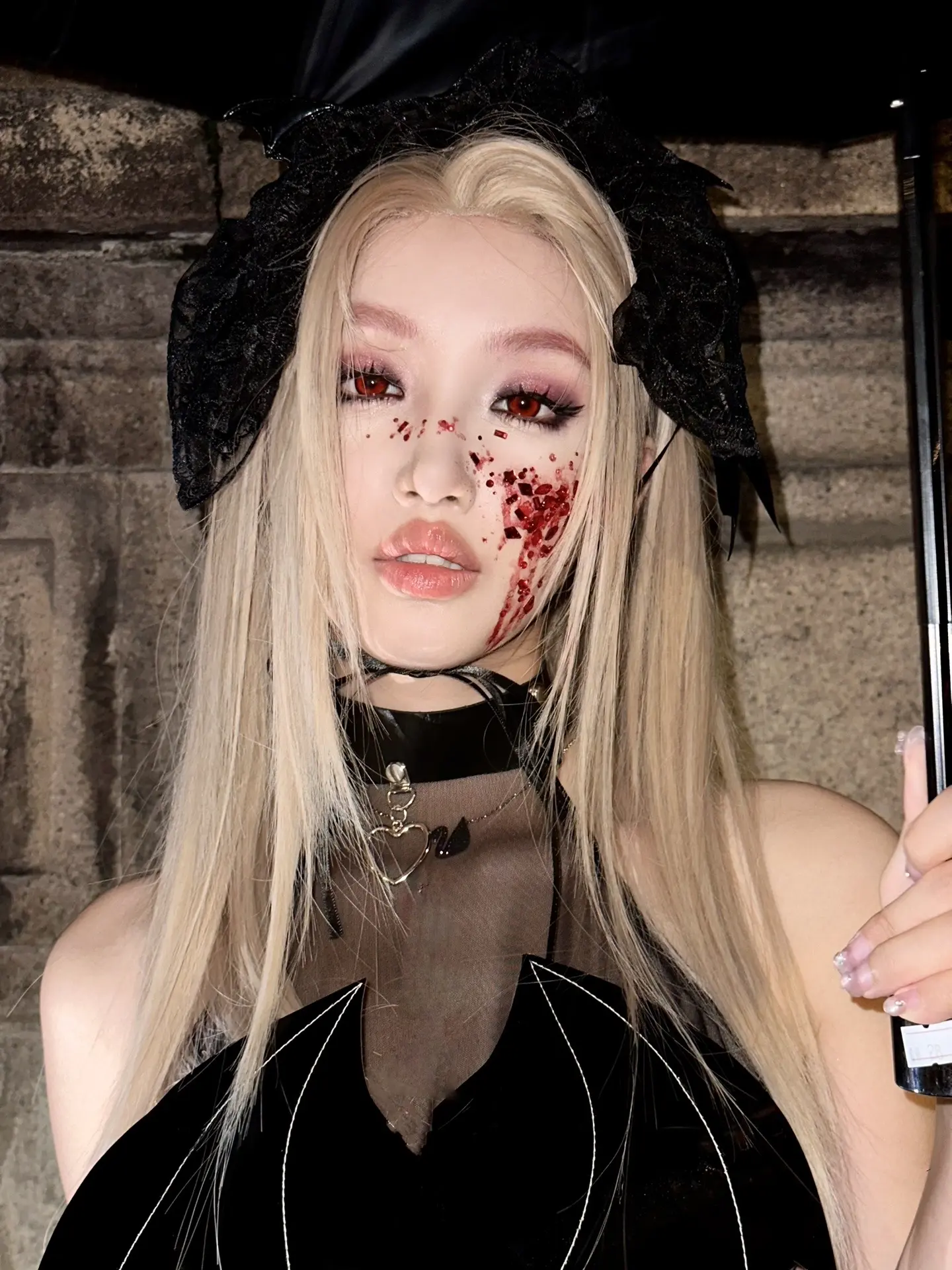 “万圣节上的哥特女孩”🎃。