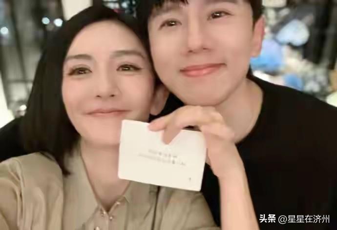 谢娜正式宣布，
将开启全国演唱会巡演，
首场演唱会的地址，
她选择了在……
北京