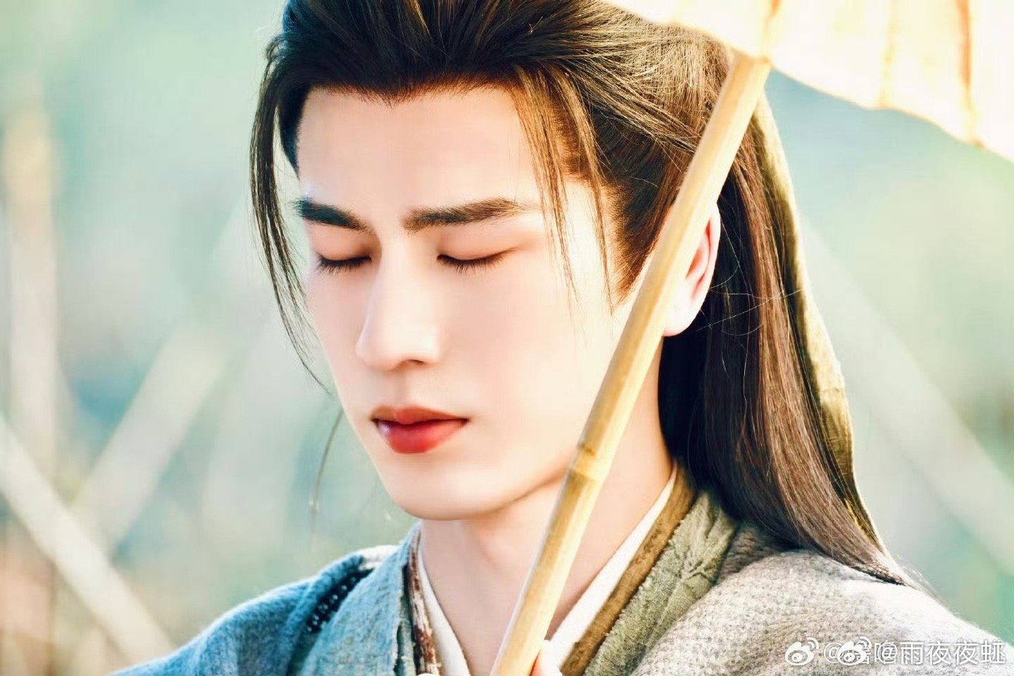 张凌赫是懂我们想看什么的从花絮到正片全是惊喜，他是真的用心在给我们造糖，越看越上