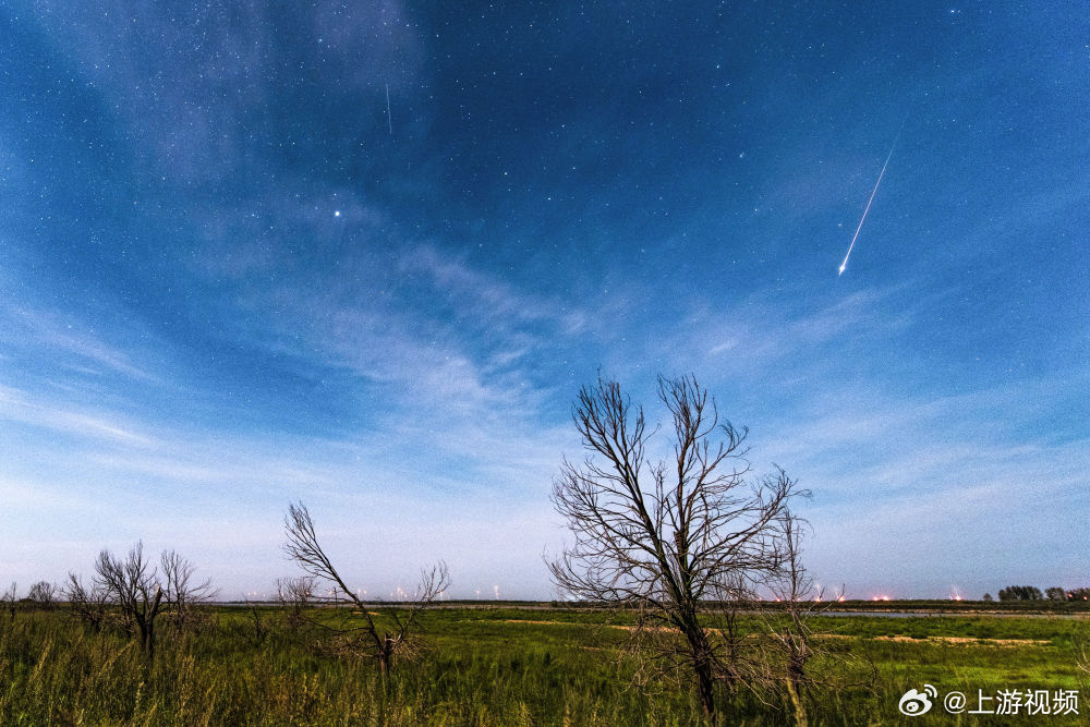 #流星雨究竟是如何诞生的#【英仙座流星雨来了！怎么形成的？许愿这事靠谱吗？】#对