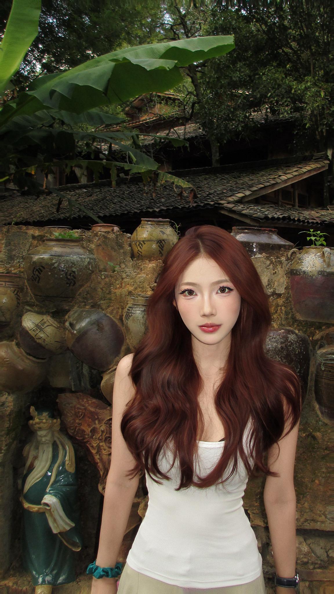 春去秋来只盼撞入你眼眸