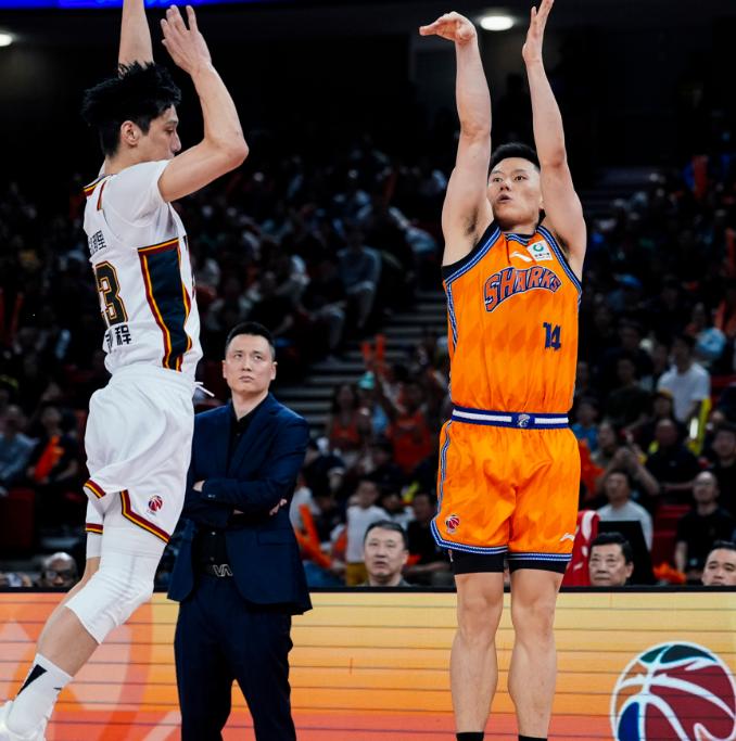 上海男篮最大的对手已经不是广东了；也不是北京；更不是青岛或者浙江；就连卫冕冠军广