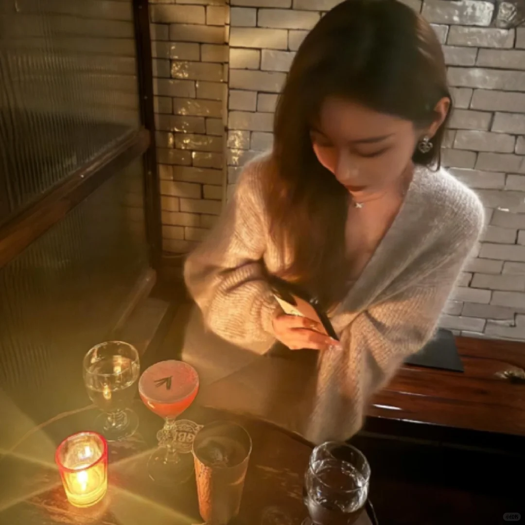 下雨天在NYC喝漂亮小酒🥃