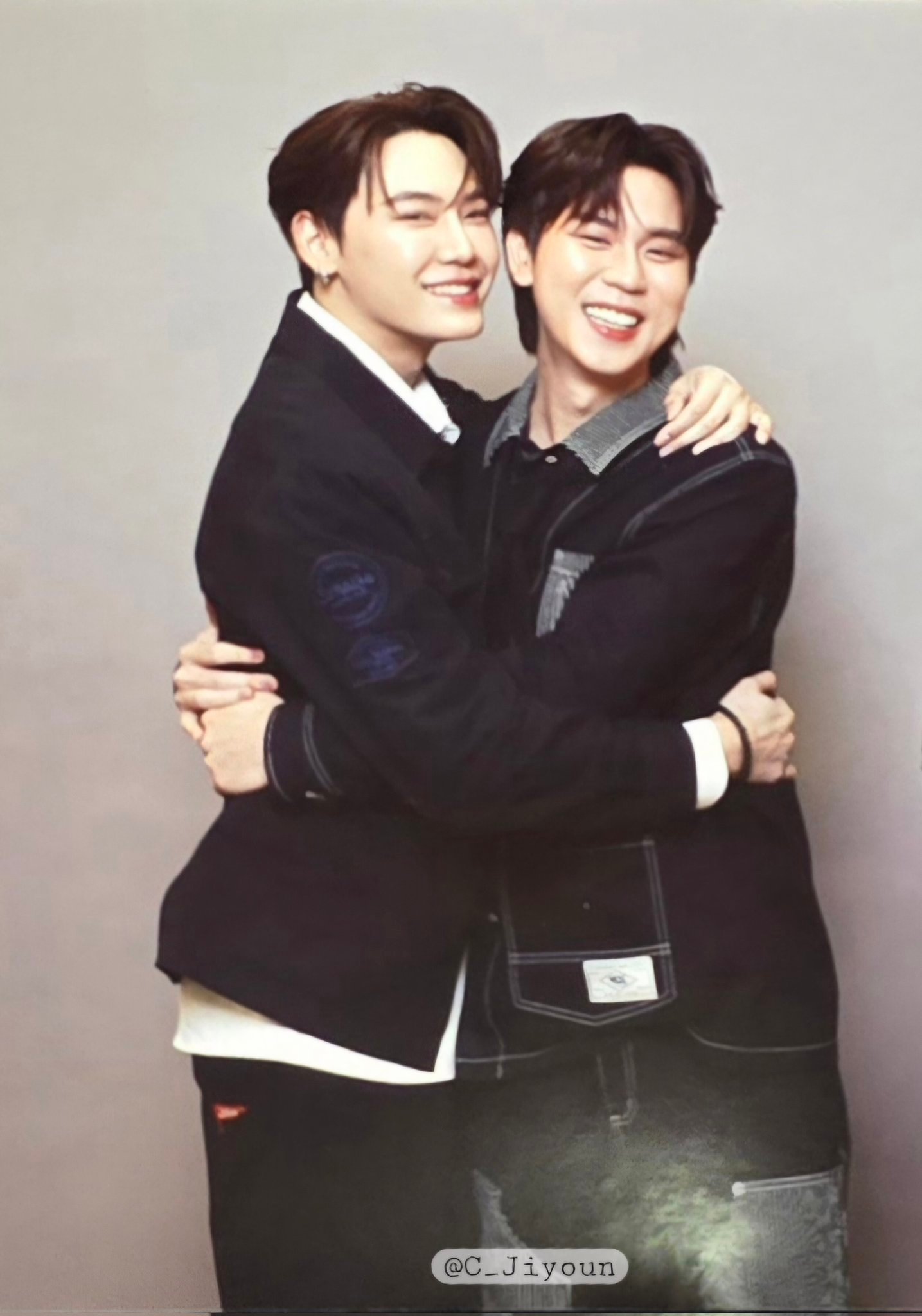 BounPrem[超话]   25.1.12 BounPrem🐱🐷相关太可爱