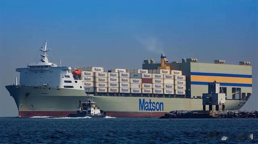 老美的这个航运公司估计死的心都有了，这钱才交了几天？港口停靠港务费就这么停了？