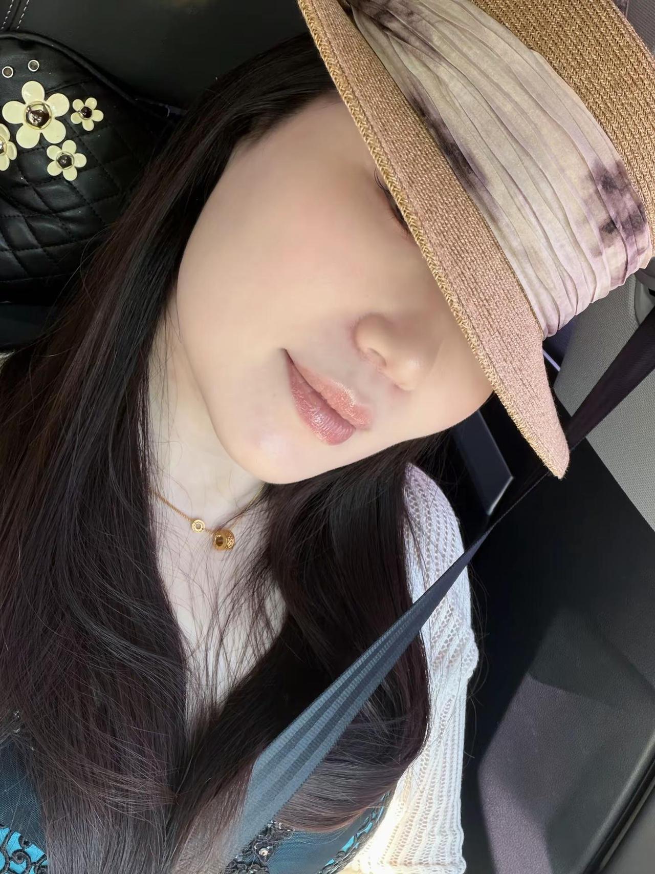 你谈了刘亦菲会忍住不公开吗 你买了车会等贷款还完再炫耀吗活在每个被阳光晒透的瞬间