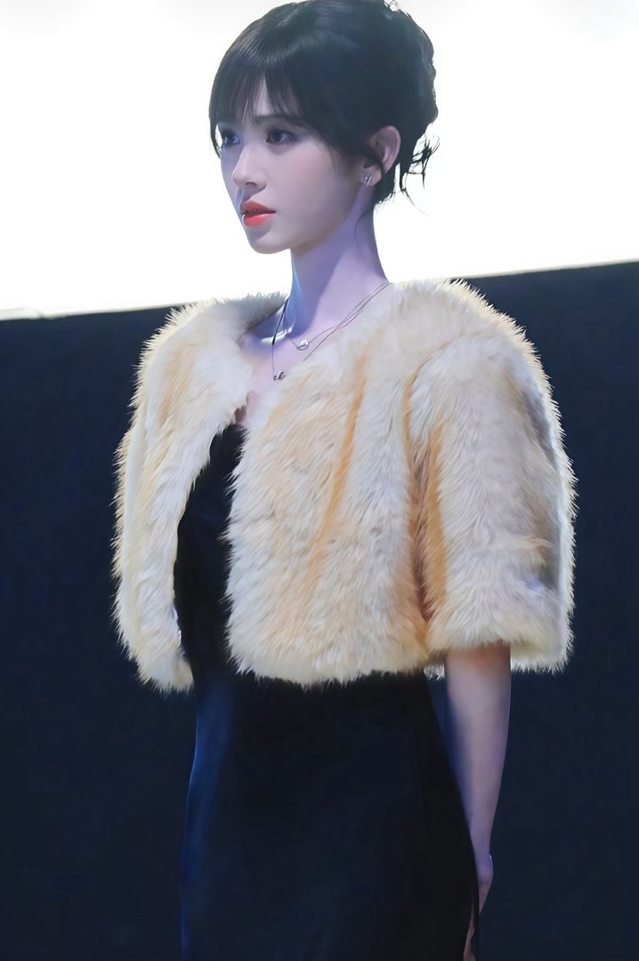 鞠婧祎赖伟明同框路透鞠婧祎终于原谅现偶了好优越的侧颜，妆造真的夯爆了期待苏绿夏 