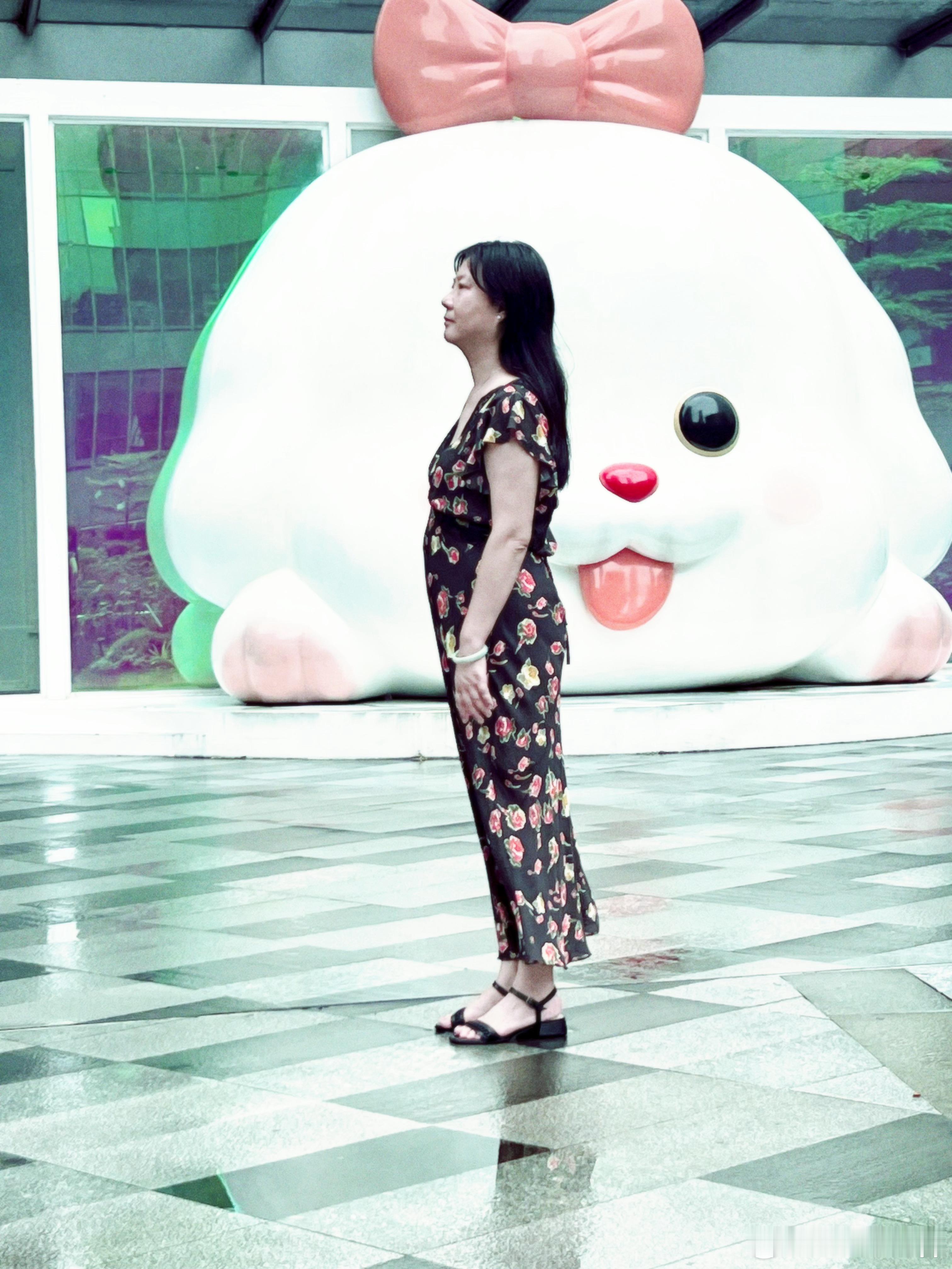 敏儿Jessyy今日美貌限定优雅时尚