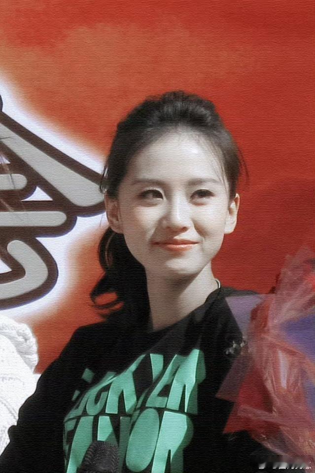 刘诗诗早期太好看，白白嫩嫩像颗糯米团子。 ​​​