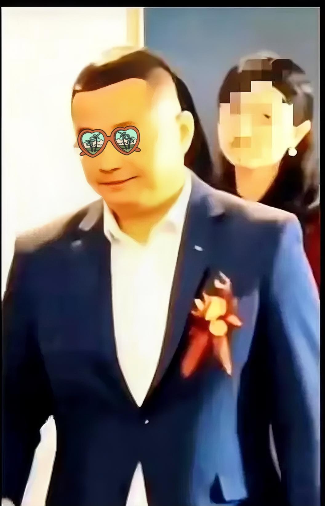 “爸去哪了？”金某母亲被带走时，邻居听见的这句话，现在想起来满是疑点！监控里金父