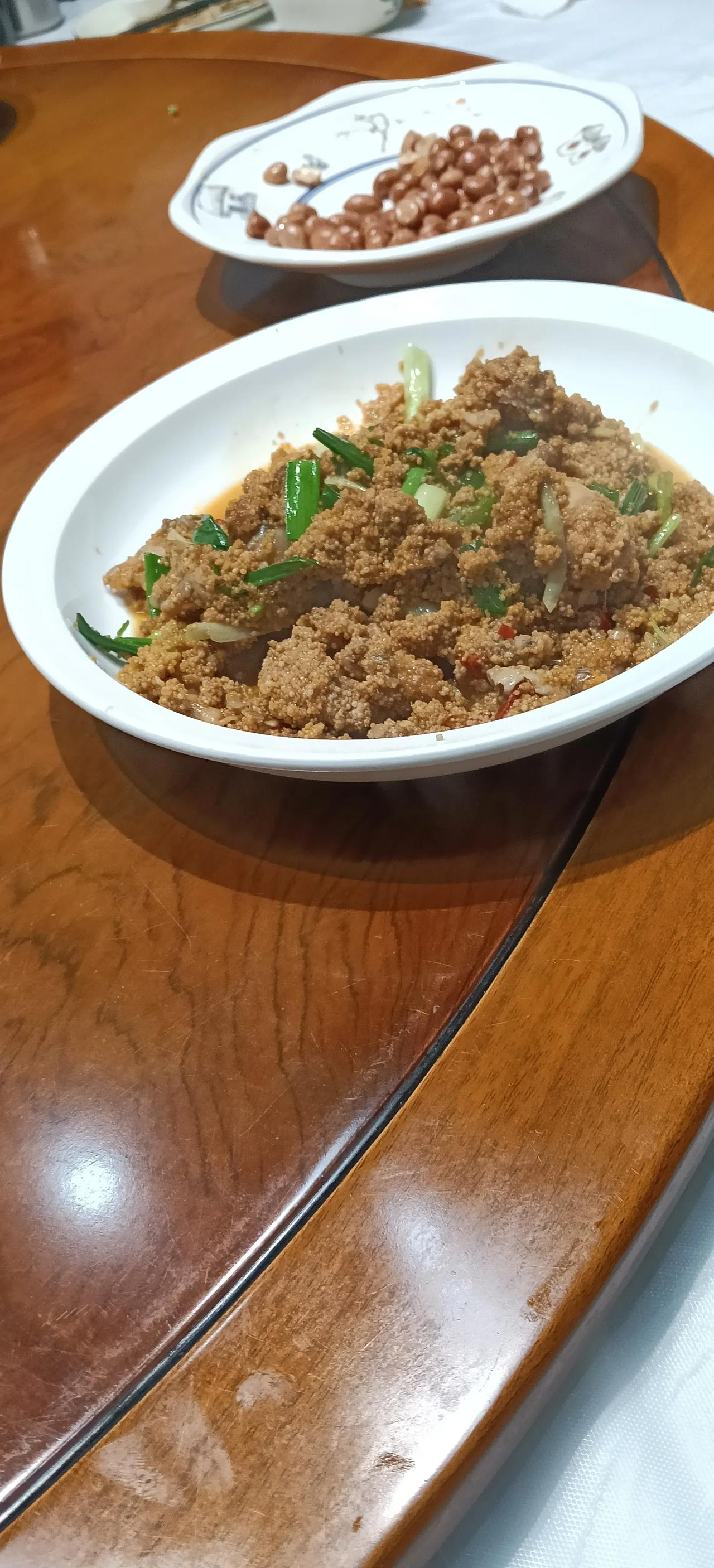 中午自己学作鱼子美食，不好看好吃！