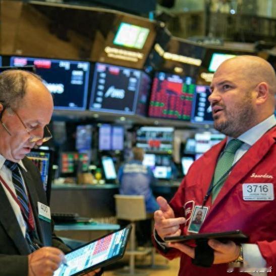 《美联储开始出手救市，银价深夜暴跌15%,日元大涨突破154,美元危机彻底缓解？