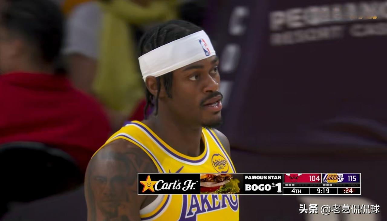 湖人悍将范德比尔特真是毫无存在感！在今天湖人主场以142：130战胜公牛的比赛中
