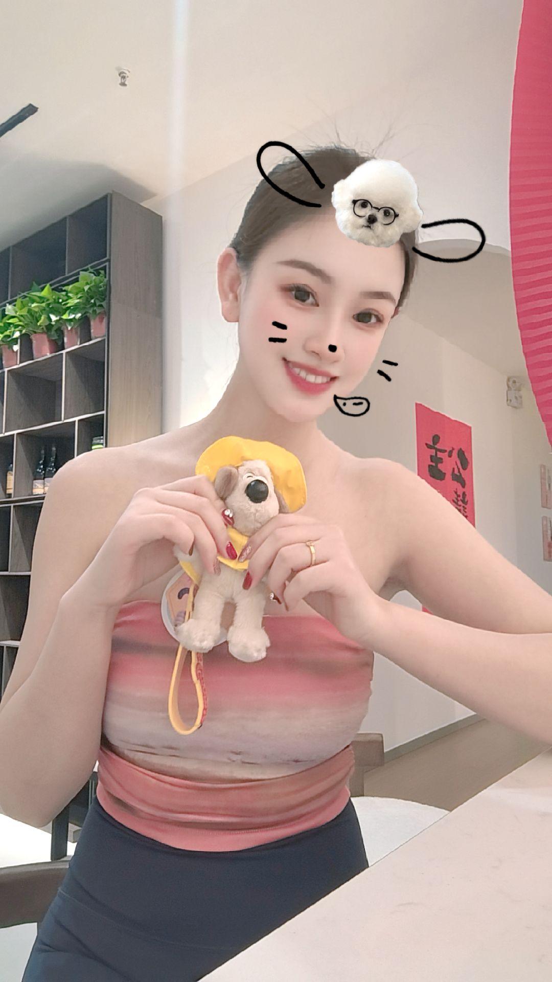 生活里我们该有的样子，健健康康，快快乐乐，大大方方，行走在阳光里！