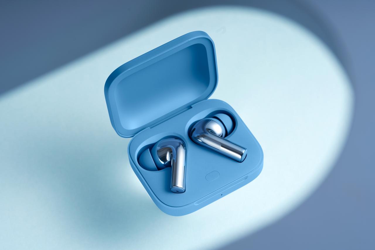 很多人在挑耳机的时候，很容易忽视发声单元的数量，虽说AirPods Pro这种单