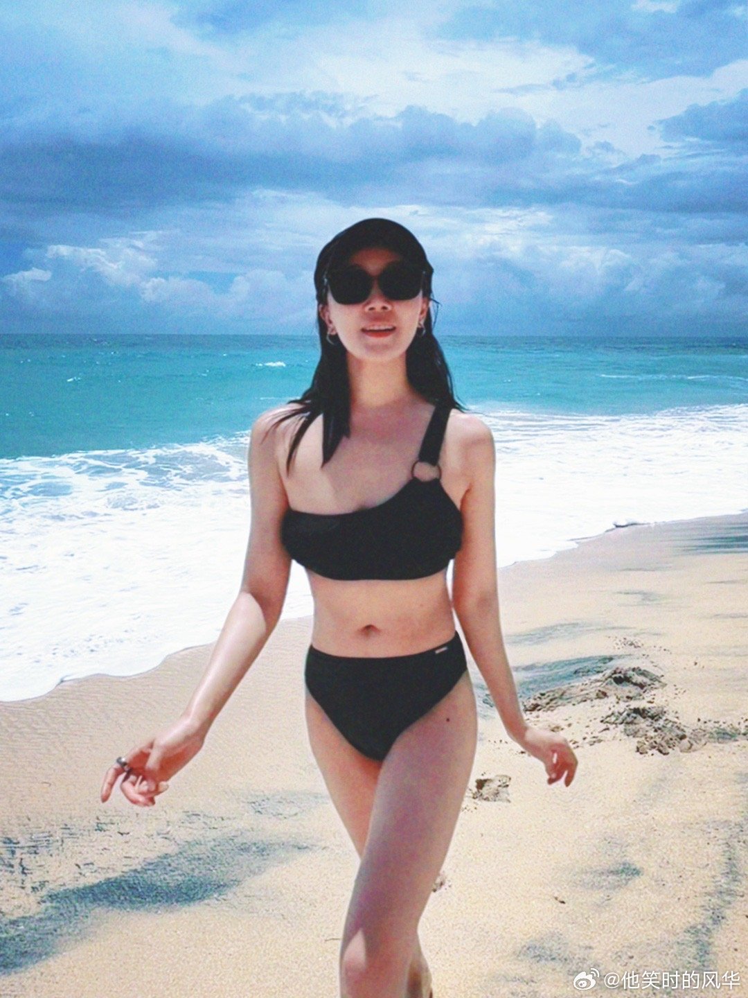 菅纫姿晒比基尼照 被这组照片惊艳到！紧致线条藏着自律，由内而外的自信舒展超吸睛，