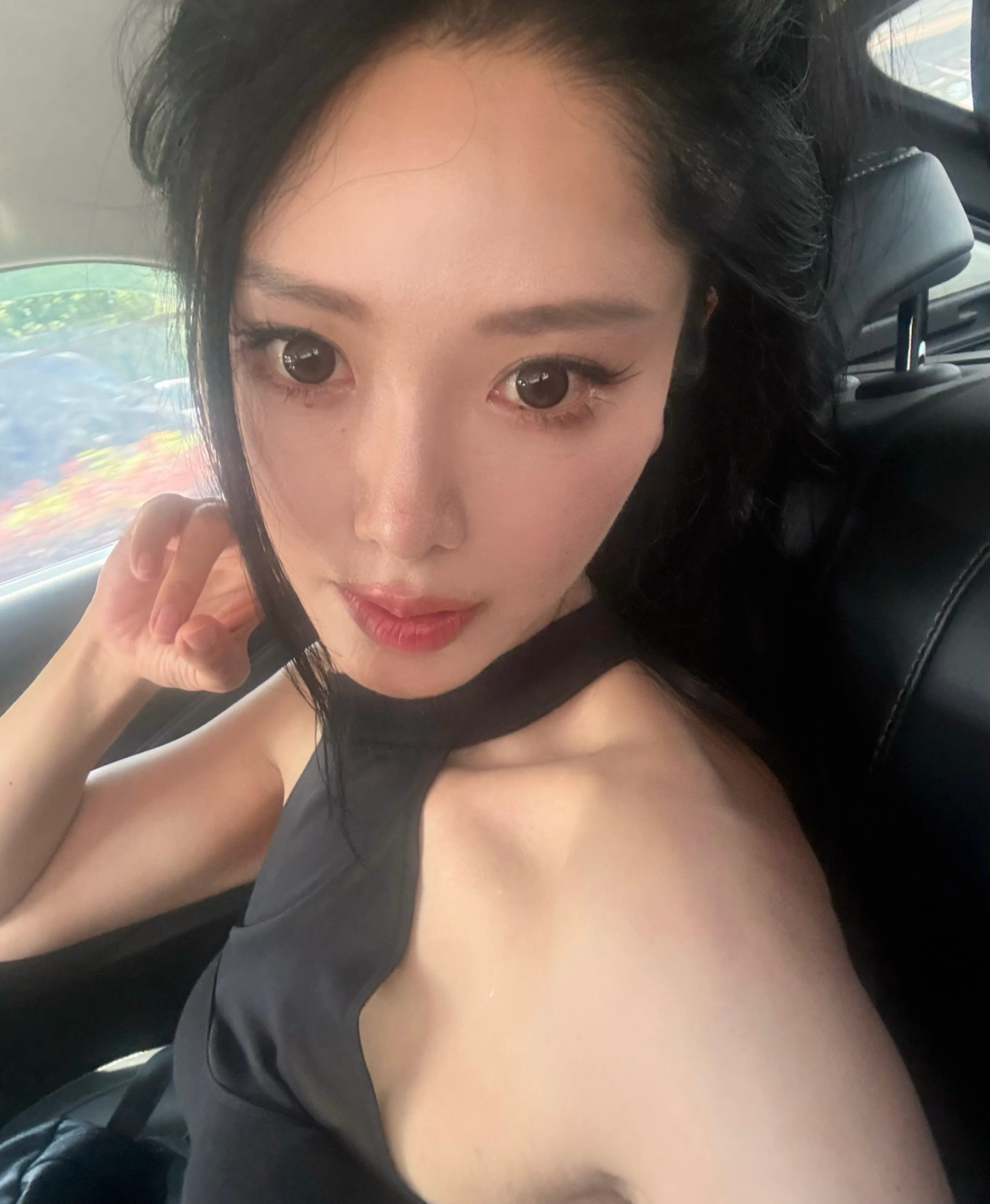 笑死 跳完舞为了赶去开会 还要在车上卸妆
