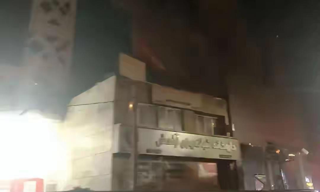 伊朗打红了眼，美使馆、美军指挥部接连被炸，特朗普给出停战方案