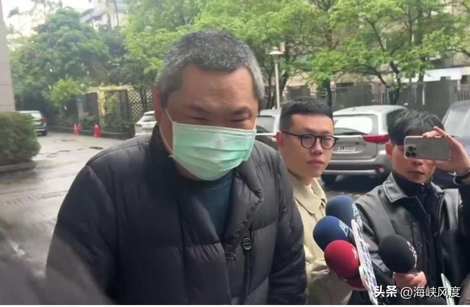 台民众质疑台北队以14：0大败捷克是否打假球，遭当局以诽谤罪火速侦办，结果是大炮