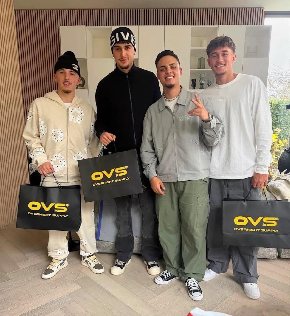 不仅仅是球员才是将兴趣和爱好相结合的典范，来自威斯巴登，26岁的购物顾问Bena