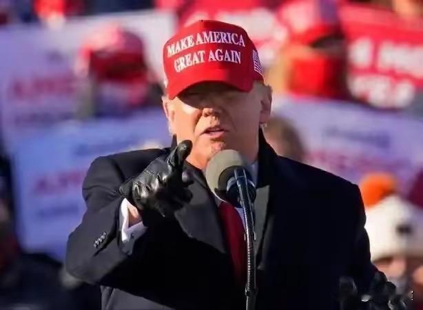 特朗普最近闹得挺欢，非常的强势，但有个事实他躲不掉：一个八十岁的老头，而且是第二