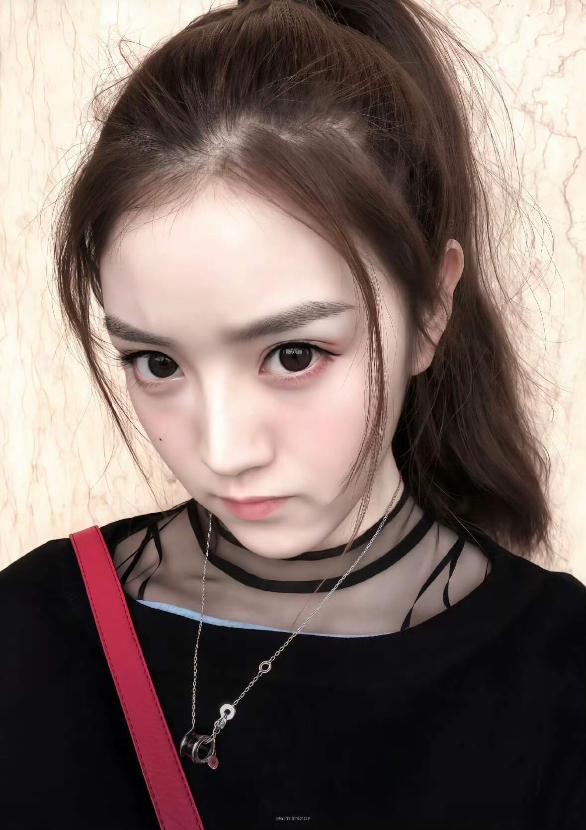 田曦薇早期完全大眼萌妹来的 