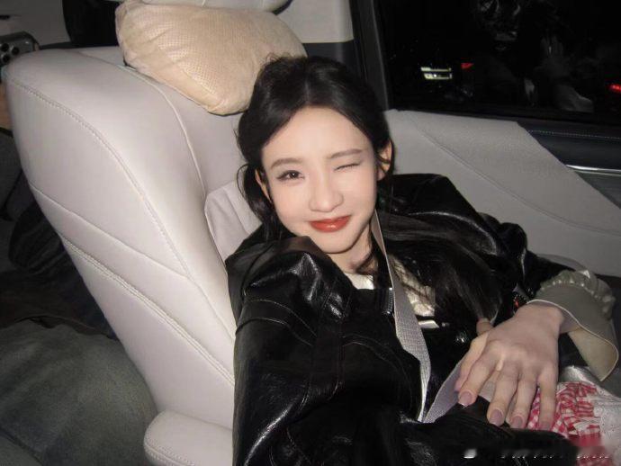 番位只是署名形式，两位新生代演员认真诠释故事，静心等待《活久久》上映张艺凡陈立农