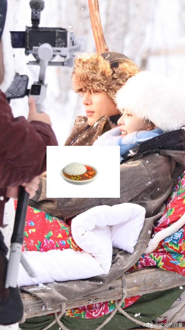 王安宇章若楠怎么坐爬犁也跟在拍偶像剧一样啊王安宇章若楠坐爬犁也像拍偶像剧