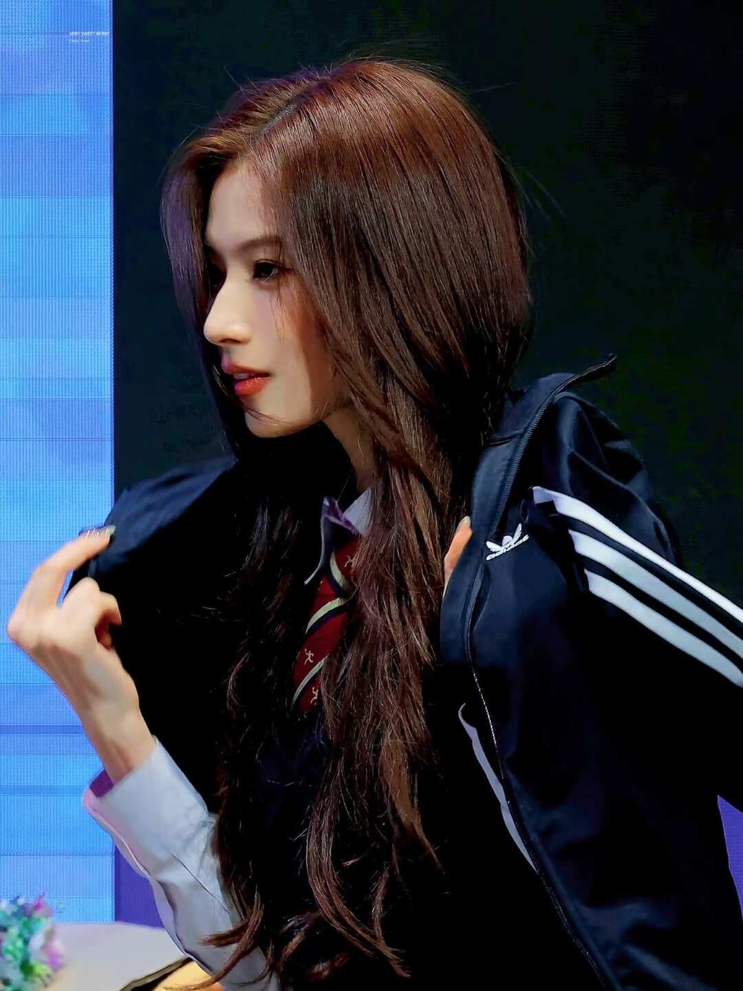 凑崎纱夏 不得不夸一下她的侧脸了 