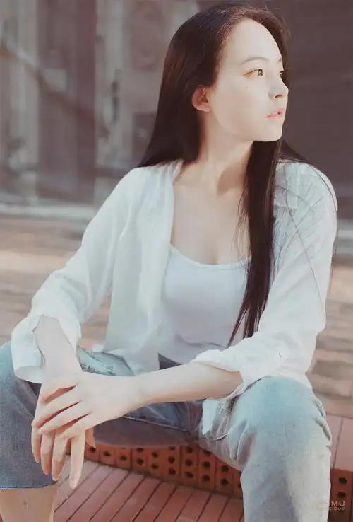 我妈今年六十二。上个月她犹犹豫豫跟我说，有个一块儿跳广场舞的老陈，想跟她处处看。