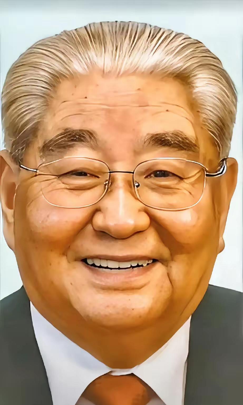 人性这玩意儿，真是经不起细看，越看背脊越凉

同样是面对抉择，有人裸捐救人，有人