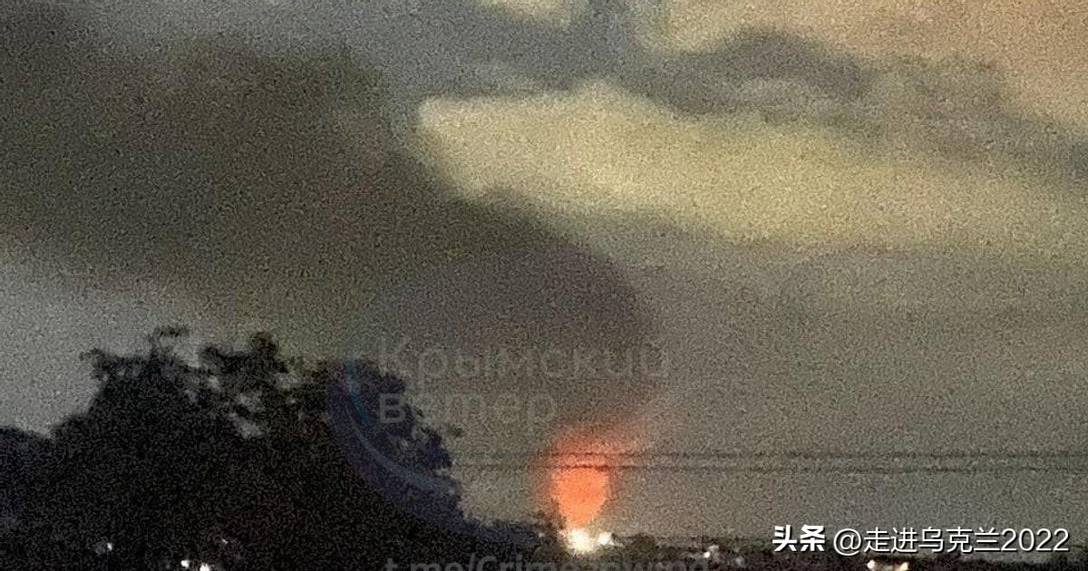 克里米亚发生多起爆炸后，塔夫里伊斯卡亚热电厂燃起大规模火灾


在临时被俄军占领