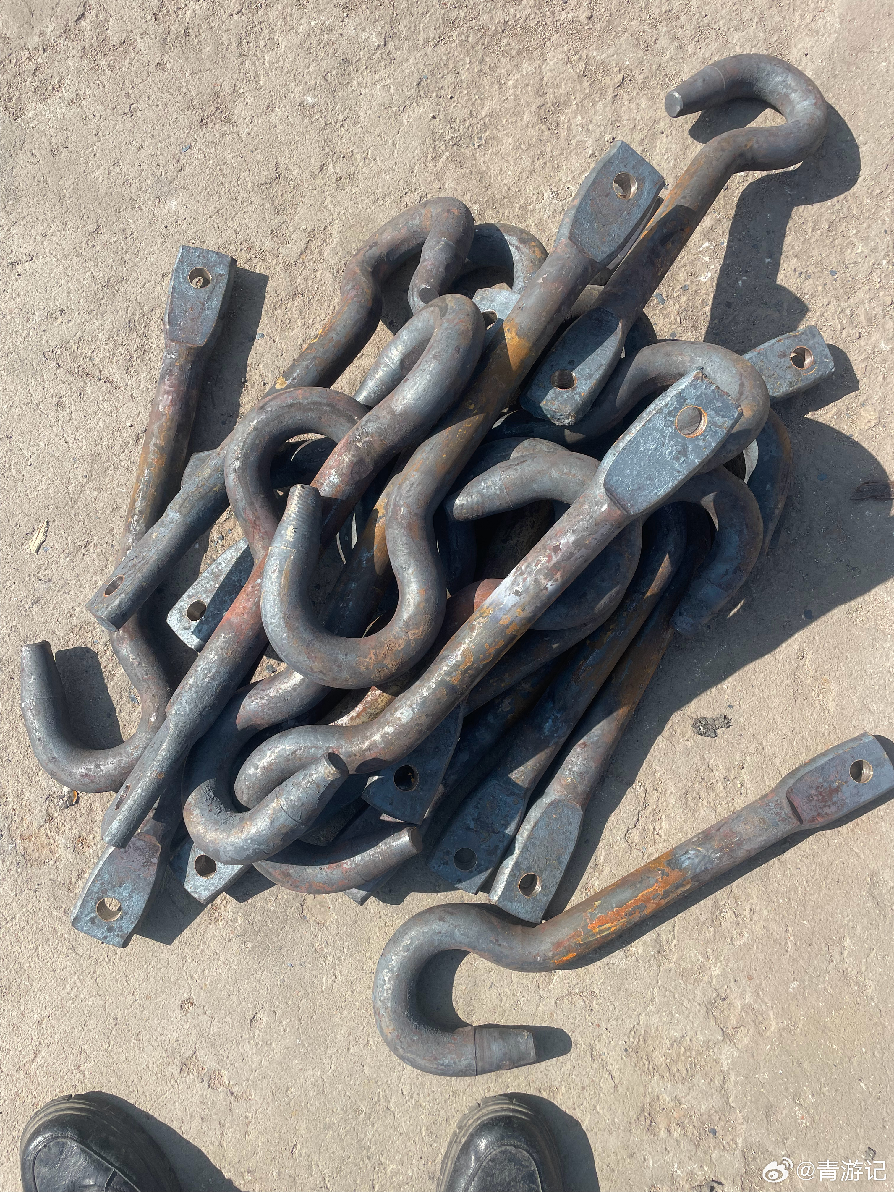 猝死程序员多次晕倒画面曝光今天去老大哥那里喝茶，他身体不舒服去查体了，等见面喝茶