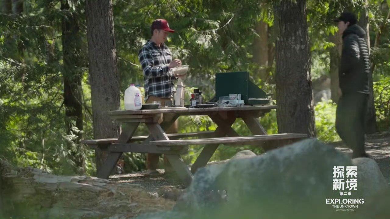 王一博早上打招呼的方式王一博你也还活着 王一博早上打招呼的方式🈶 